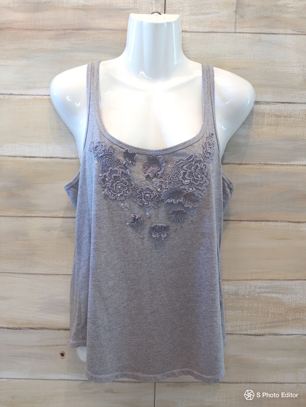 Gilly Hicks women gray sleeveless fairy grunge crochet floral tanktop large Y2K